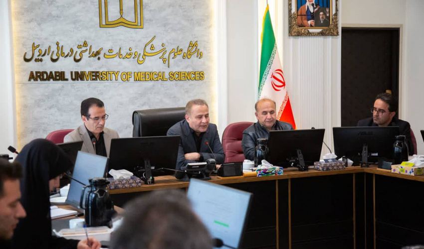 برگزاری جلسه بازخورد پایش شبکه بهداشت و درمان شهرستان نمین با حضور رئیس دانشگاه علوم پزشکی اردبیل